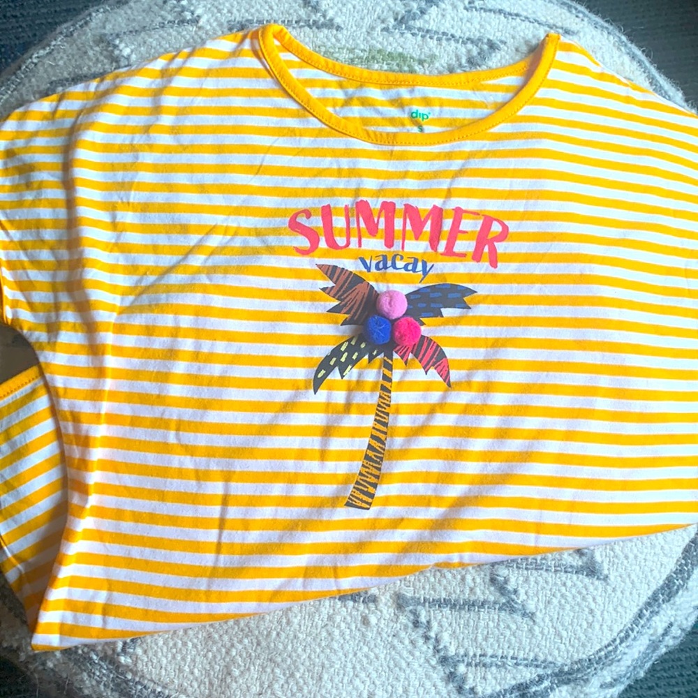 NWOT Super Cute Summer T shirt